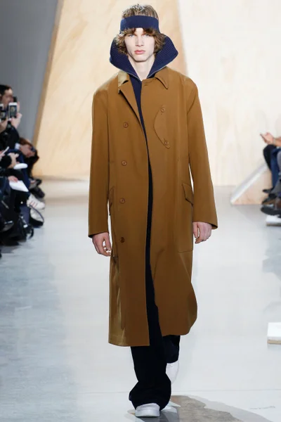 Look 4